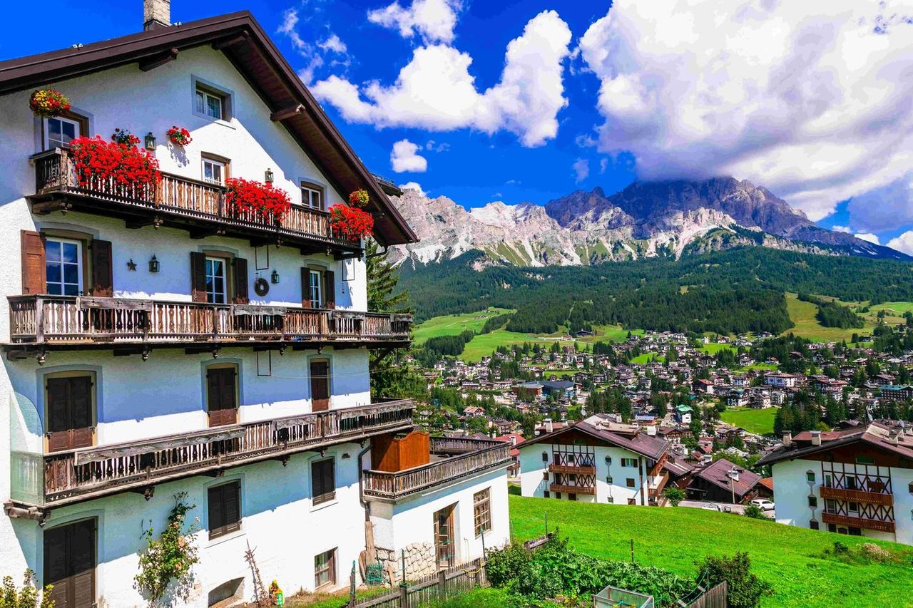 Cortina