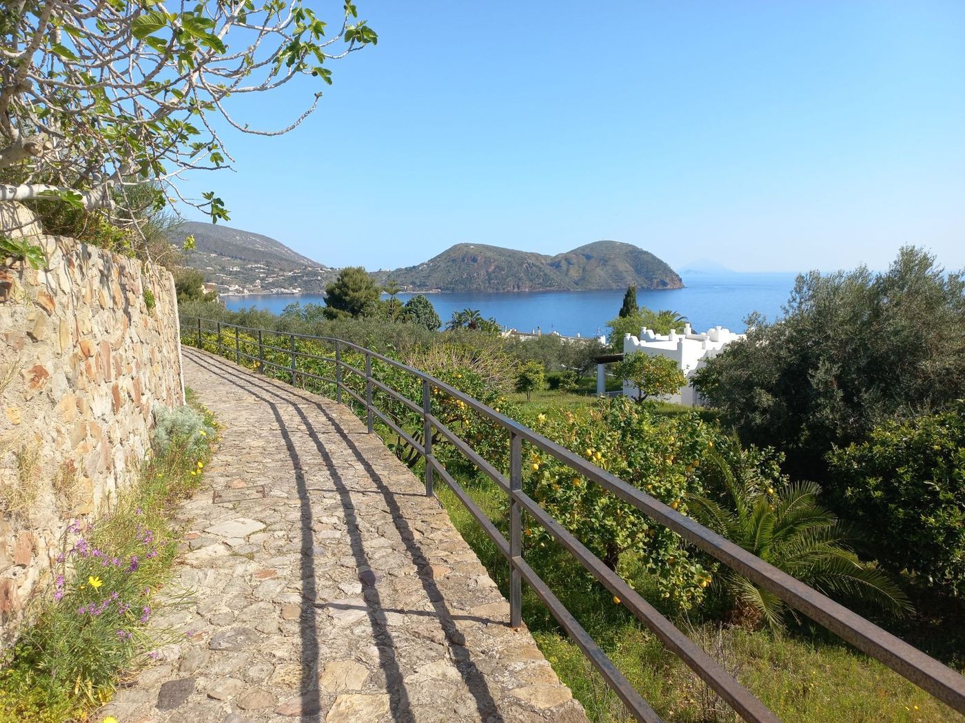 Path on Lipari to Taormina