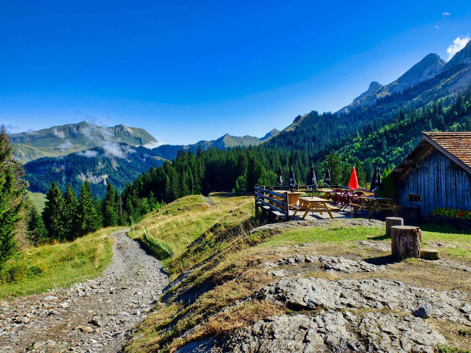 D3 - Hikers in the Confins - Paccaly's Chalet 2 - Aravis - Alpes small