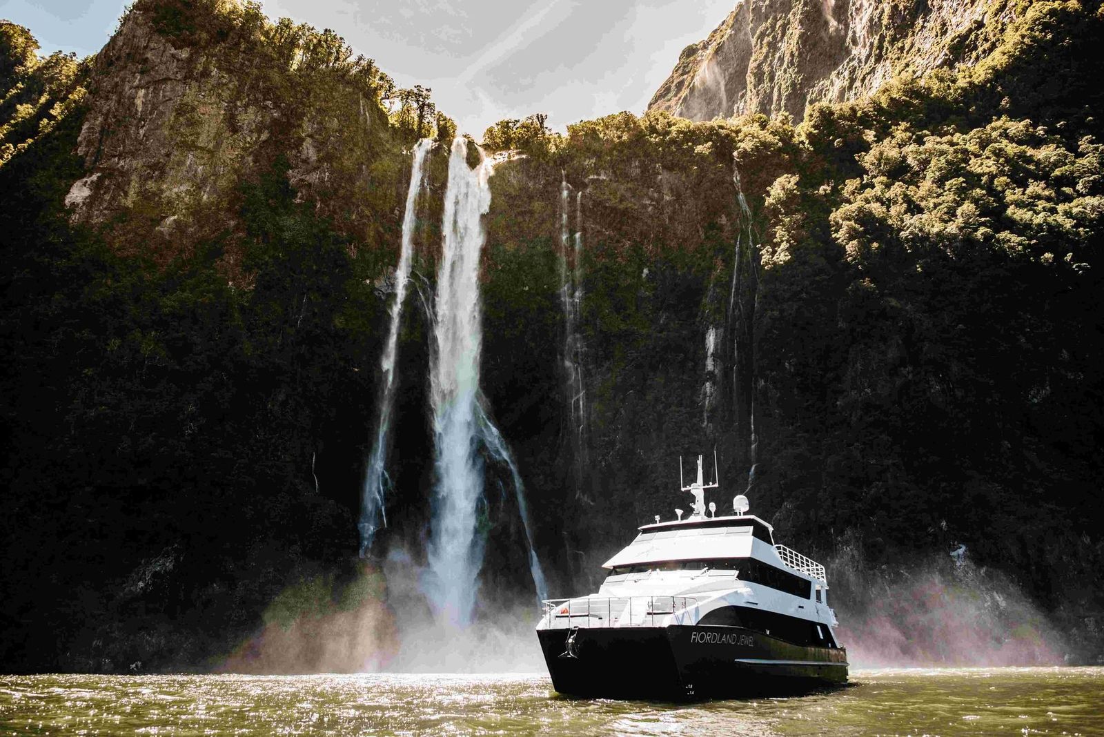 Fiordland Discovery_Fiordland Jewel Milford Sound (1)