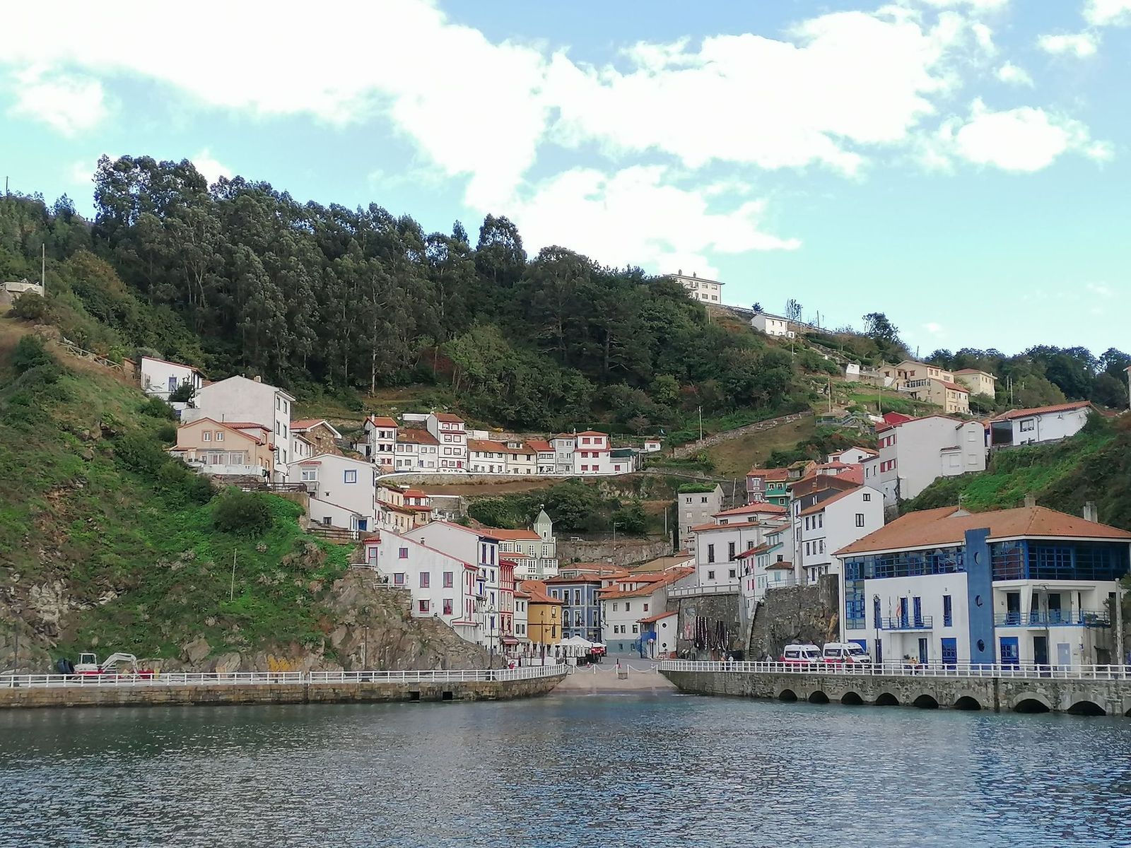 T19T camino del norte etapa cudillero ballota paisaje pueblo mar montana nubes tatiana lores