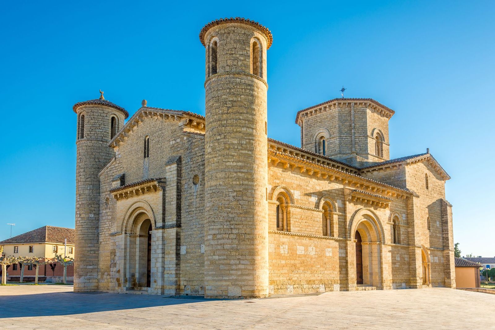 View-of-the-Historic-Romanesque-Church-of-San-Martin-Spain