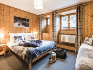 Hotel Gai-Soleil bedroom