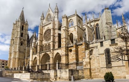 Gothic-Grandeur-of-León-Cathedral-Spain