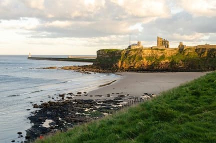 Hadrians Wall Ocean and beach