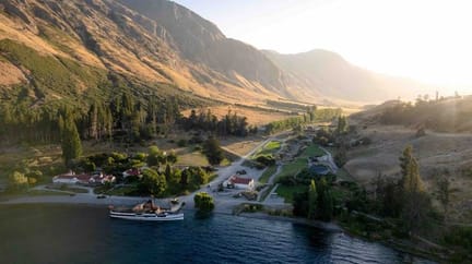 RealNZ-Walter-Peak-Bay