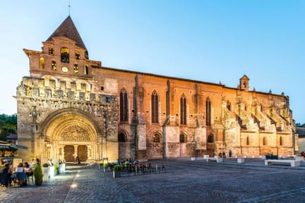 Stunning Saint Pierre Abbey in MOISSAC