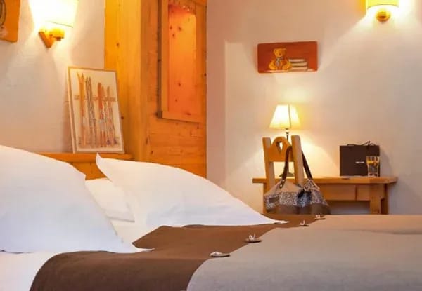 Annecy to Aravis Mountains room 3