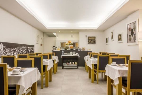 Hotel Laranjeira dining