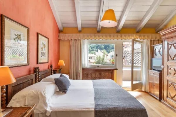 Hotel Pironi Bedroom