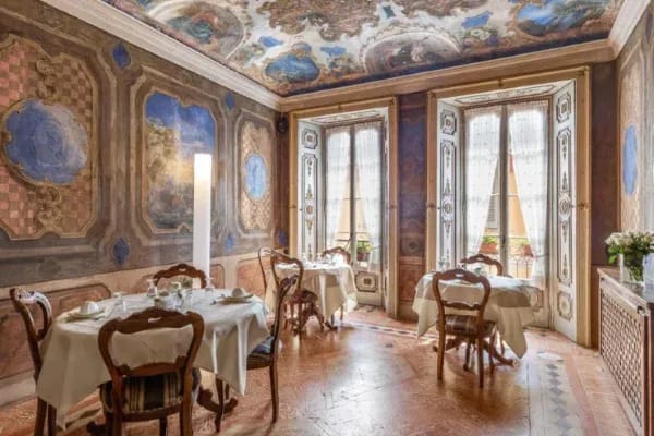Hotel Pironi Dining