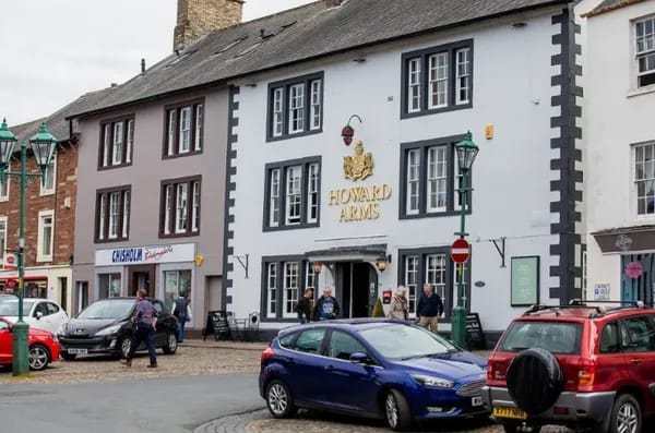 Howard Arms Hotel Outdoor