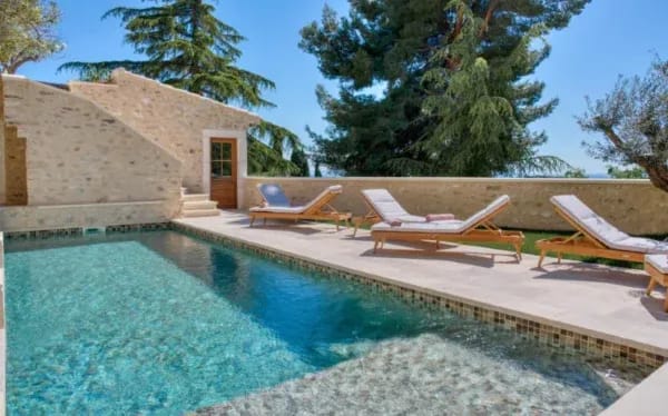 L'Iris de Suse Pool1