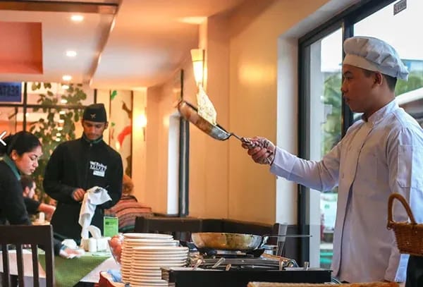 Mnt Kailesh Pokhara chefs