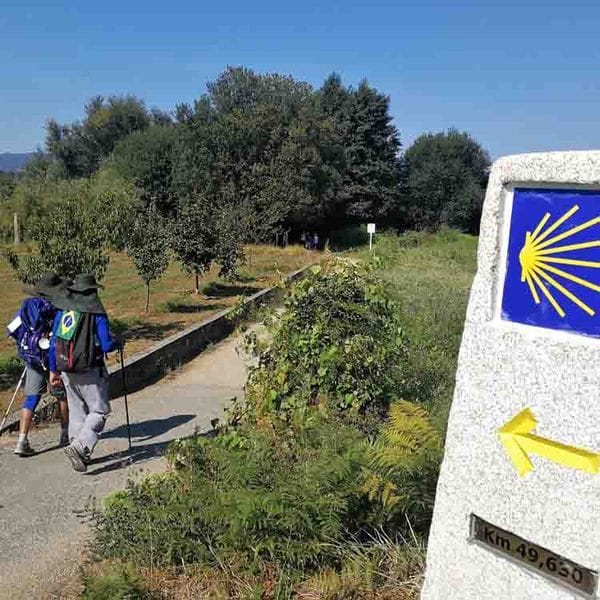 Portuguese-Camino-track-sign