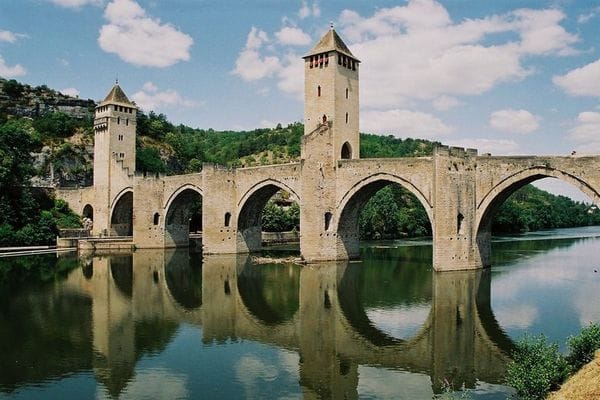 Stunning Valentré Bridge in Cahors