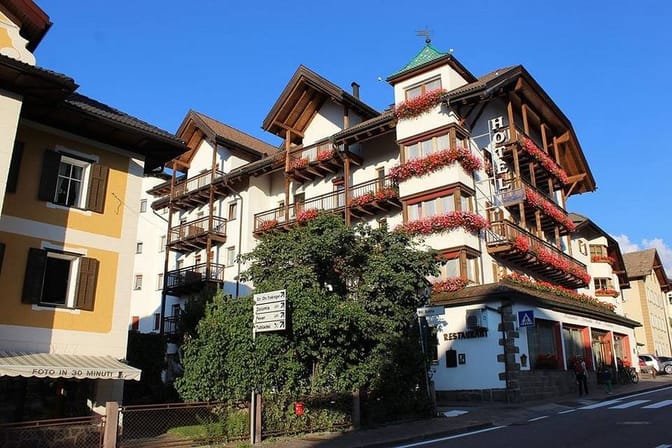 Dolomiti Madonna Exterior