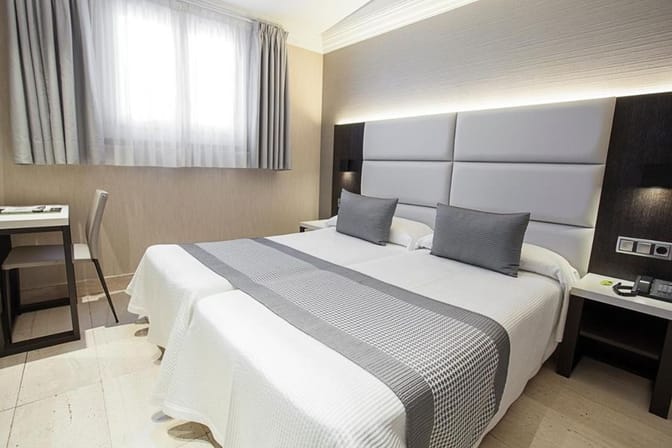 Europa bedroom
