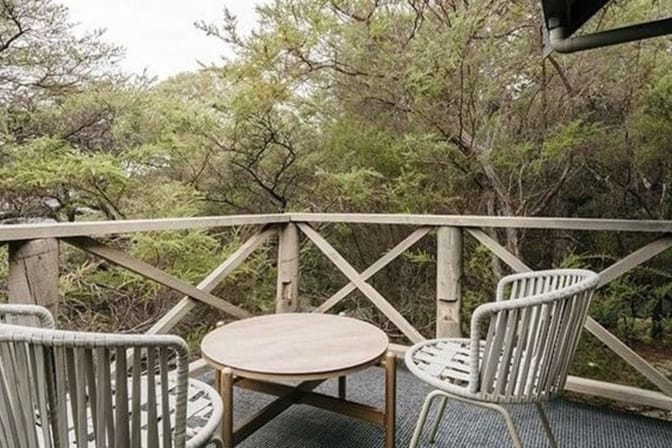 Freycinet Peninsula Walk - 4 Days accommodation