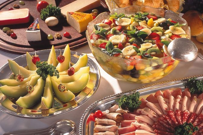 Hotel Beausite buffet.jpg