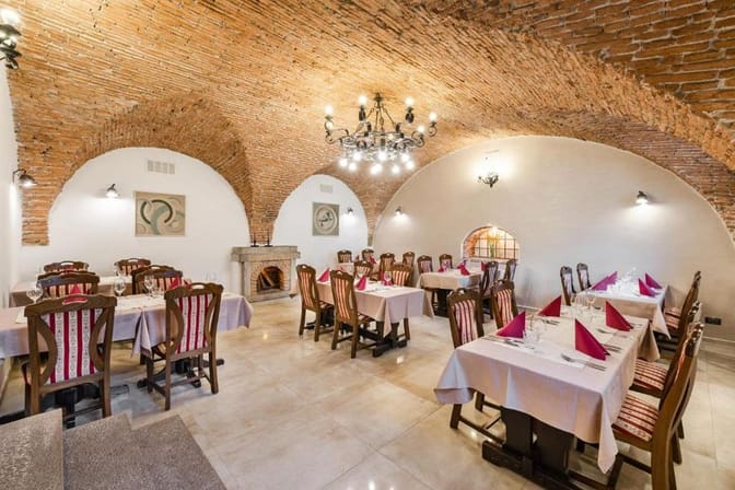 Hotel Dvorec dining