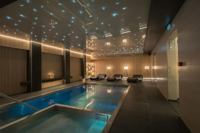 Hotel Spa Ribeauville pool
