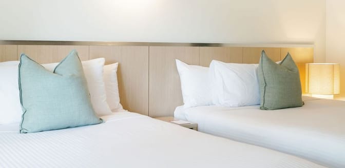 Leaa Hotel Darwin queen room