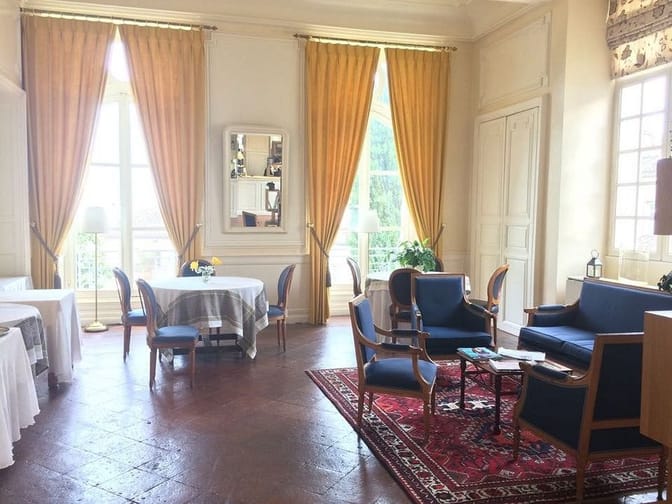 Logis Hôtel de Bastard common area