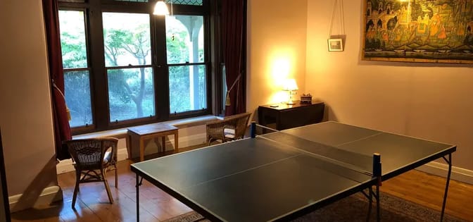 Lorelei B&amp;B Portland table tennis table