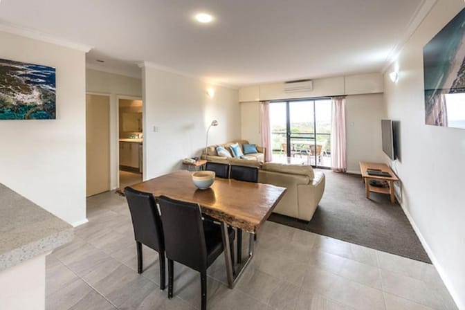 Margarets Beach accomm lounge room