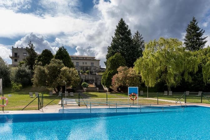 Parador de Tui pool