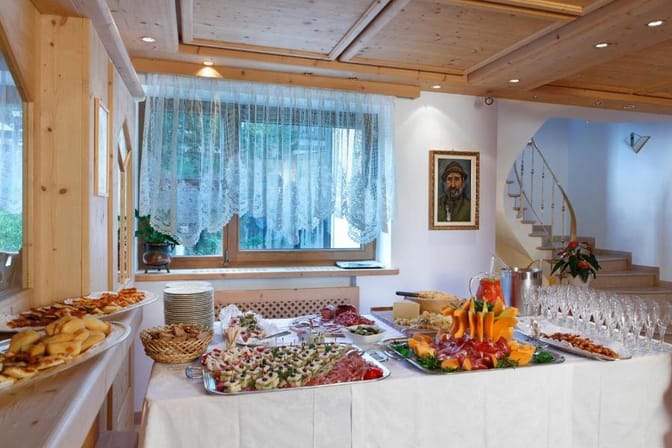 Dolomites Alta Via Walk - 7 Days food