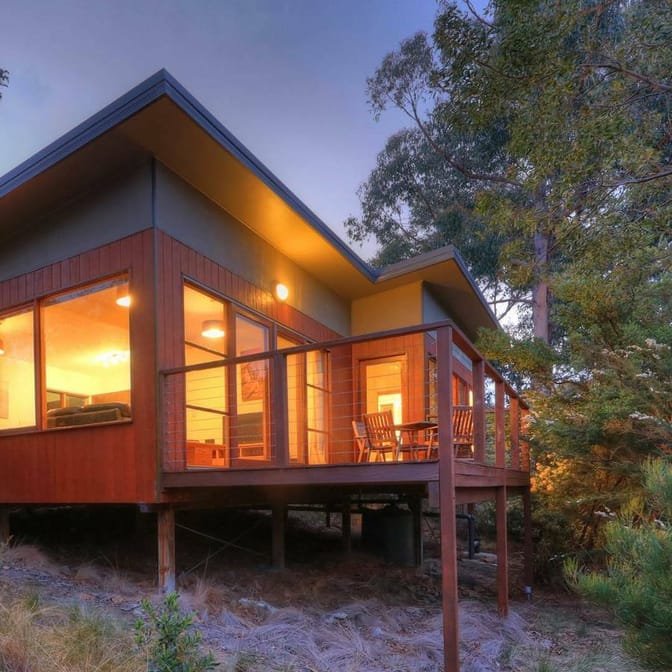 stewarts bay lodge exterior