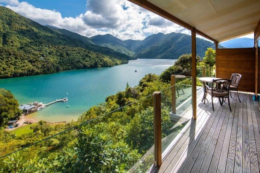 queen charlotte drive