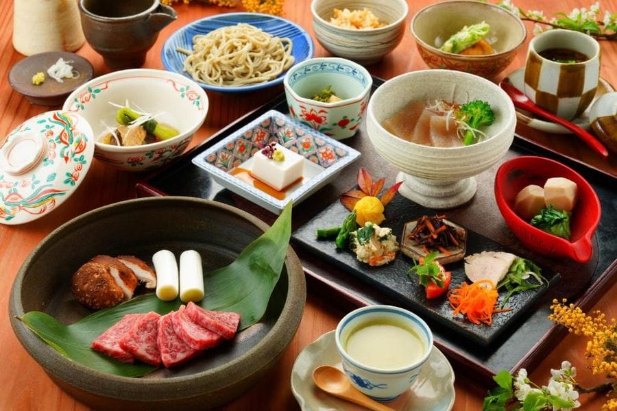 Fukinotou meal