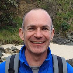 Dan Green guiding an Auswalk hike on the Cape to Cape